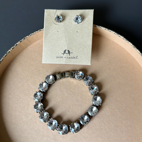 Chloe and Isabel Fashion Earrings and Bracelet - Picture 3 of 9